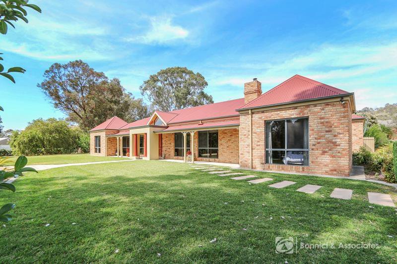 Photo - 13 Lambourn Drive, Wodonga VIC 3690 - Image 24