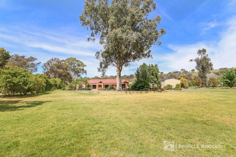 Photo - 13 Lambourn Drive, Wodonga VIC 3690 - Image 27