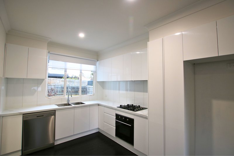 Photo - 13 Lancewood Avenue, Heidelberg West VIC 3081 - Image 2