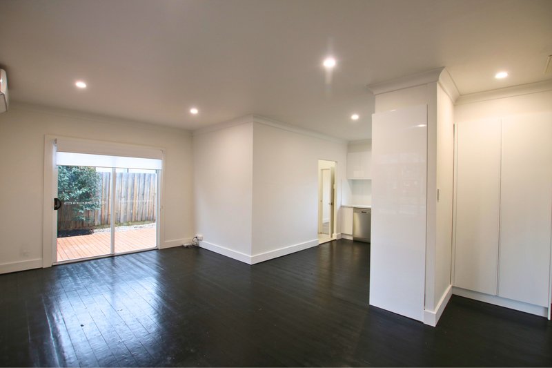 Photo - 13 Lancewood Avenue, Heidelberg West VIC 3081 - Image 4