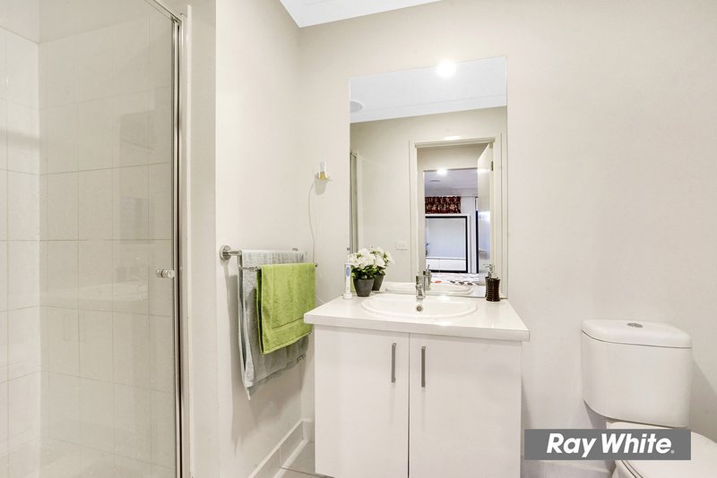 Photo - 13 Lancewood Road, Manor Lakes VIC 3024 - Image 10