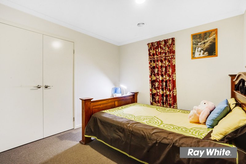 Photo - 13 Lancewood Road, Manor Lakes VIC 3024 - Image 11