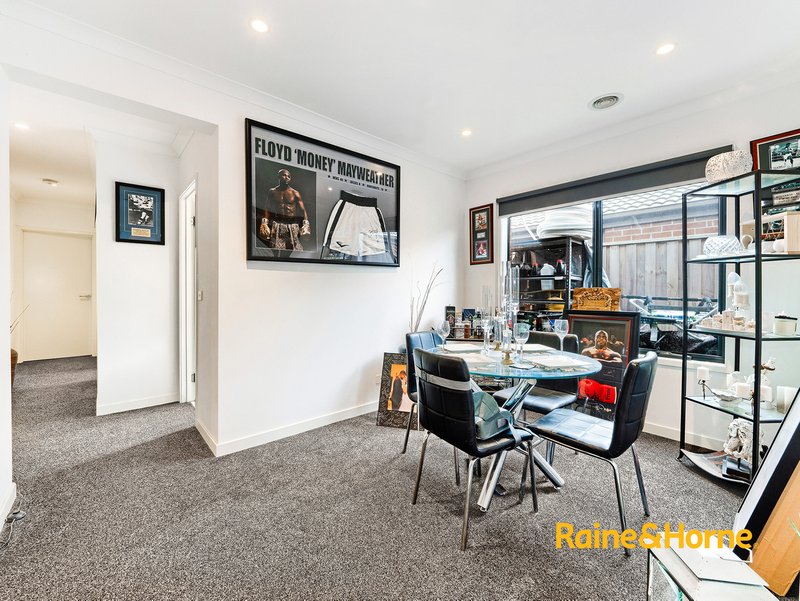 Photo - 13 Landrace Way, Clyde North VIC 3978 - Image 14