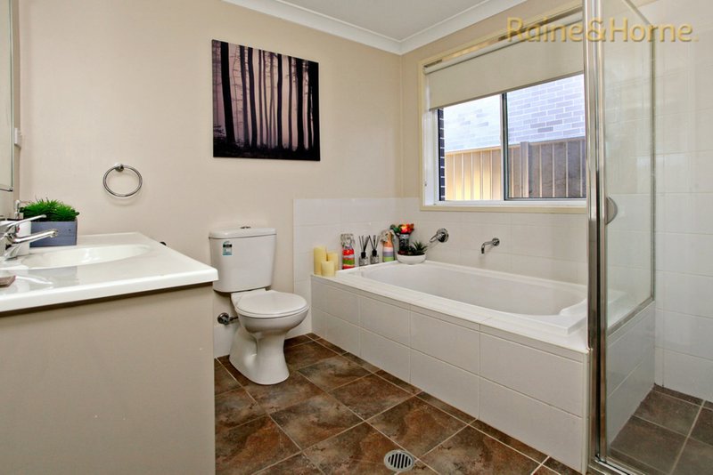 Photo - 13 Landsborough Street, Jordan Springs NSW 2747 - Image 4