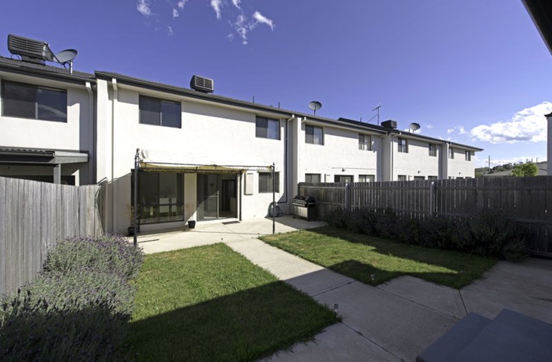 Photo - 13 Lansdown Crescent, Casey ACT 2913 - Image 19