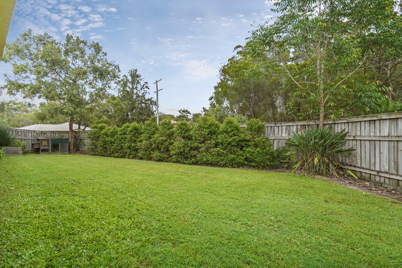 Photo - 13 Larbonya Crescent, Capalaba QLD 4157 - Image 12