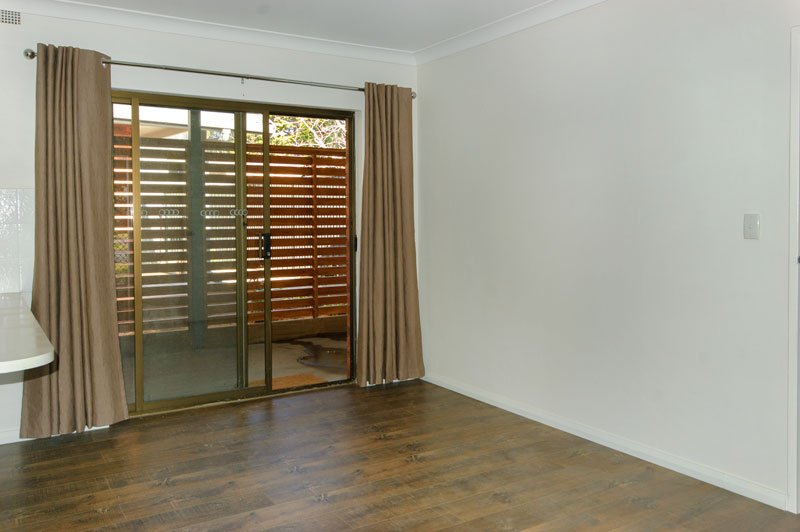 Photo - 13 Larmer Close, Broulee NSW 2537 - Image 10