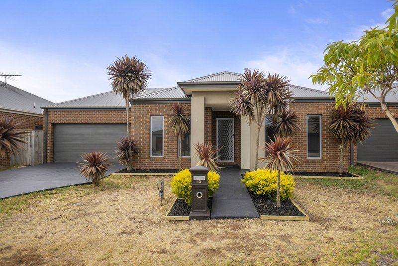 13 Laurence Way, Tarneit VIC 3029