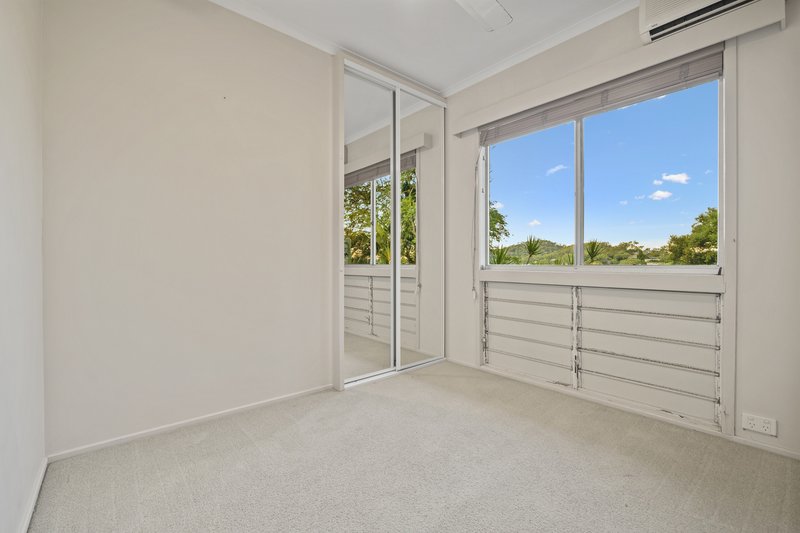 Photo - 13 Laver Street, West Gladstone QLD 4680 - Image 11