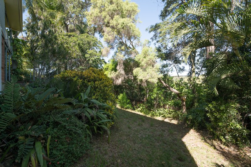 Photo - 13 Laver Street, West Gladstone QLD 4680 - Image 23