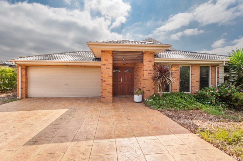 13 Lawson Place, Burnside Heights VIC 3023