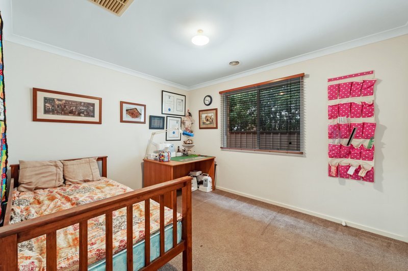 Photo - 13 Lawson Place, Burnside Heights VIC 3023 - Image 11