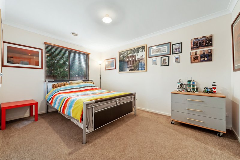 Photo - 13 Lawson Place, Burnside Heights VIC 3023 - Image 12