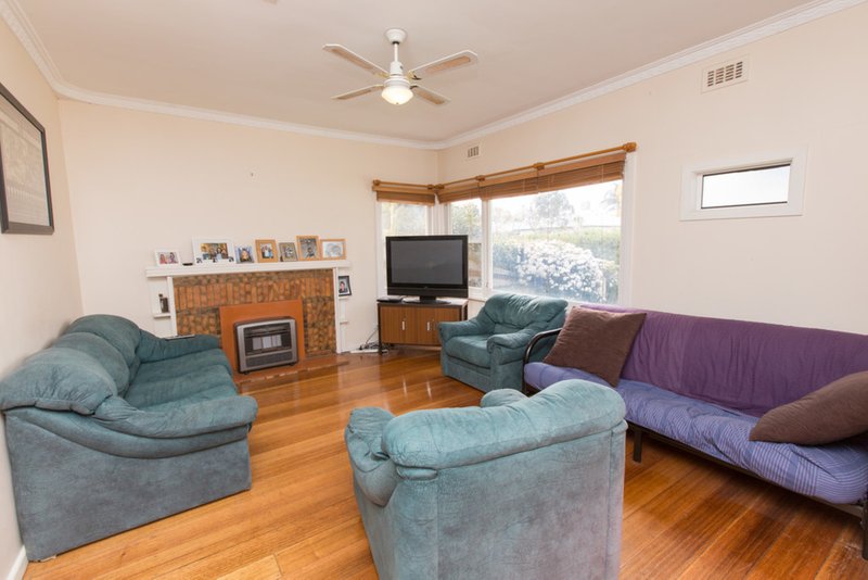 Photo - 13 Leask Avenue, Mildura VIC 3500 - Image 4