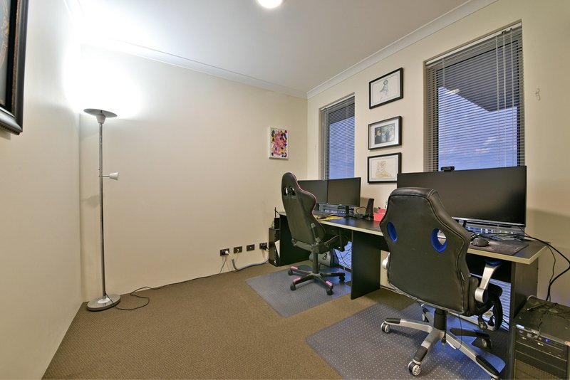 Photo - 13 Ledbury Way, Alkimos WA 6038 - Image 7