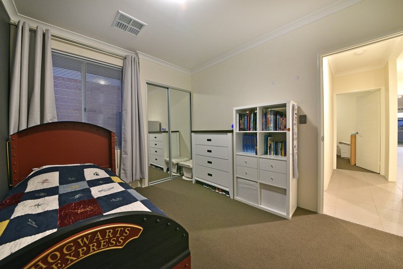 Photo - 13 Ledbury Way, Alkimos WA 6038 - Image 14