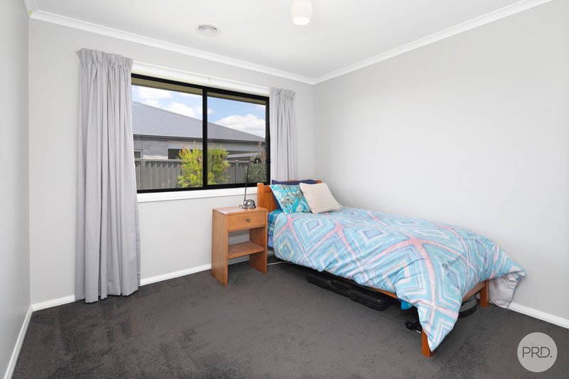 Photo - 13 Lee Road, Lucas VIC 3350 - Image 12