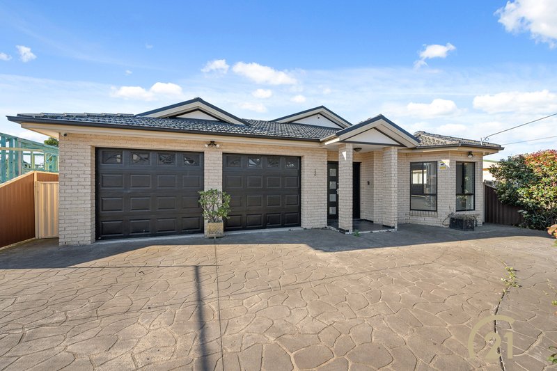 13 Leichhardt Avenue, Fairfield West NSW 2165