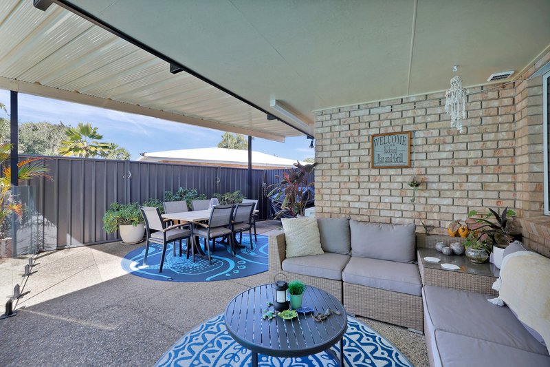 Photo - 13 Leister Court, Bucasia QLD 4750 - Image 2
