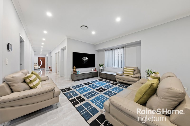 Photo - 13 Lemon Tree Crescent, Minto NSW 2566 - Image 3