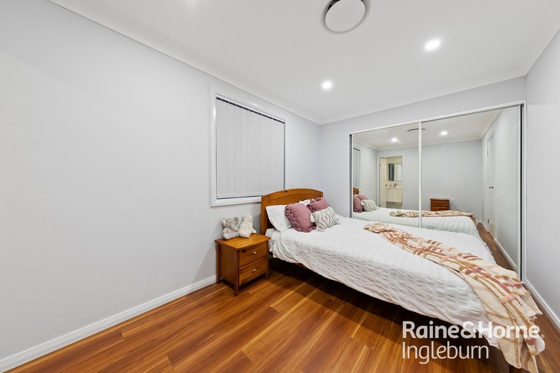 Photo - 13 Lemon Tree Crescent, Minto NSW 2566 - Image 7