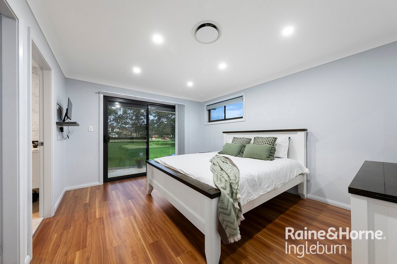 Photo - 13 Lemon Tree Crescent, Minto NSW 2566 - Image 10