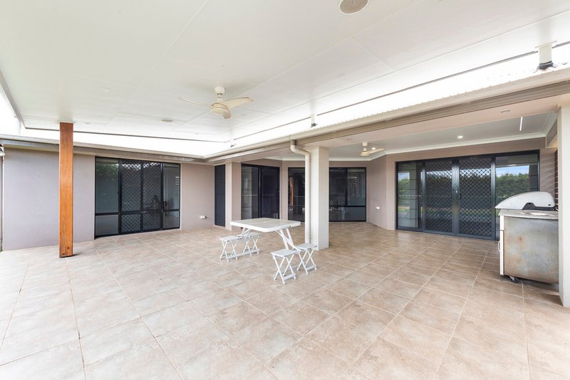 Photo - 13 Leon Place, Coral Cove QLD 4670 - Image 20