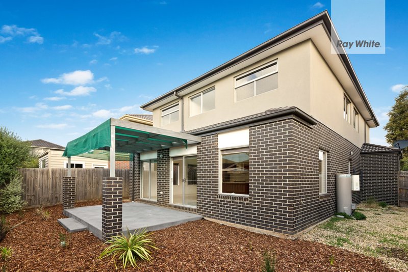 Photo - 13 Leonie Close, South Morang VIC 3752 - Image 8