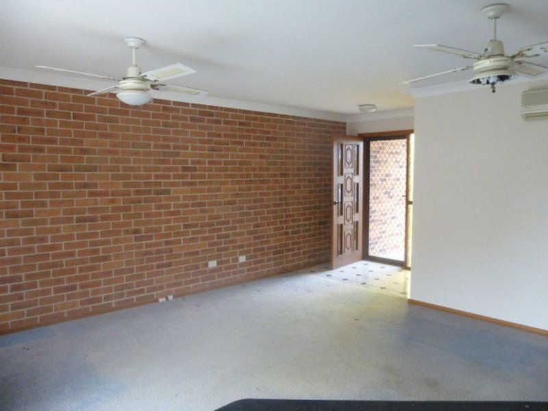 Photo - 1/3 Leopardwood Street, Old Bar NSW 2430 - Image 2