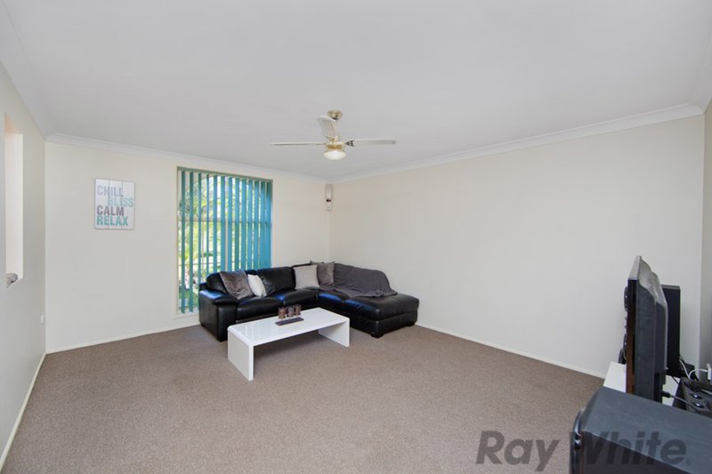 Photo - 13 Leumeah Avenue, Chain Valley Bay NSW 2259 - Image 4