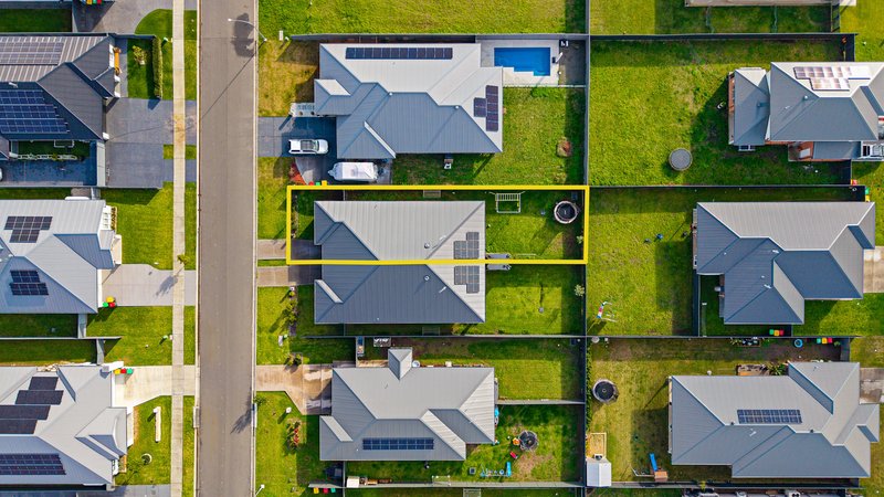 Photo - 13 Lilac Avenue, Lochinvar NSW 2321 - Image 2