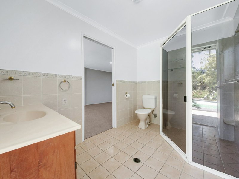 Photo - 13 Lilly Street, Boyne Island QLD 4680 - Image 10