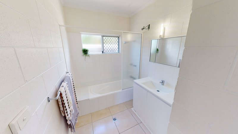 Photo - 13 Limpet Close, Trinity Beach QLD 4879 - Image 10