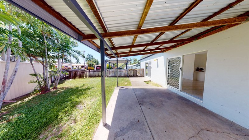 Photo - 13 Limpet Close, Trinity Beach QLD 4879 - Image 12