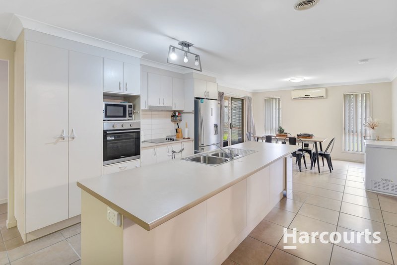 Photo - 13 Linfield Street, Hillcrest QLD 4118 - Image 3