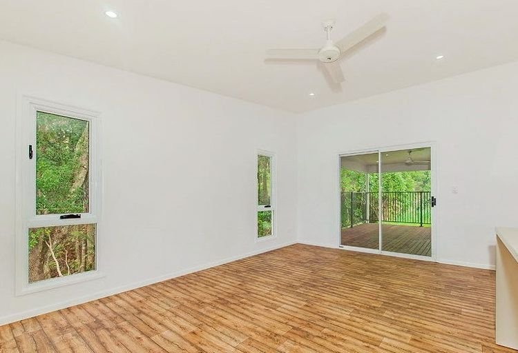 Photo - 13 Linsay Circuit, Nambour QLD 4560 - Image 5