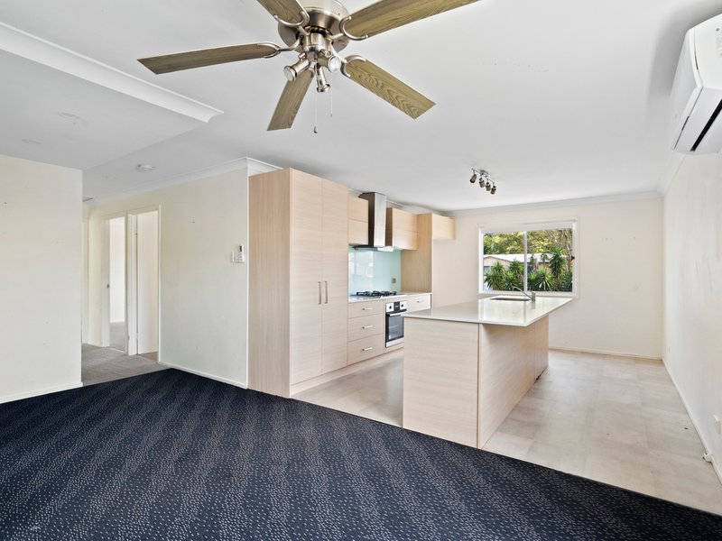 Photo - 13 Londy Street, Eagleby QLD 4207 - Image 5