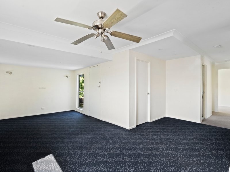 Photo - 13 Londy Street, Eagleby QLD 4207 - Image 6