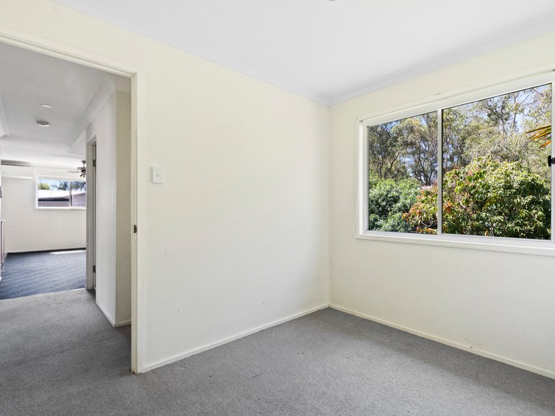 Photo - 13 Londy Street, Eagleby QLD 4207 - Image 11