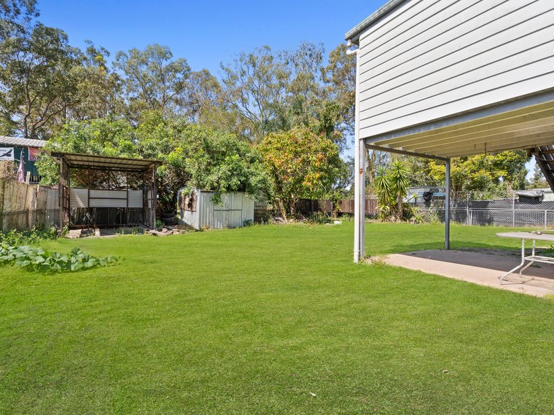 Photo - 13 Londy Street, Eagleby QLD 4207 - Image 18