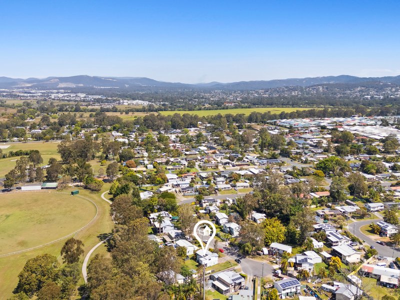 Photo - 13 Londy Street, Eagleby QLD 4207 - Image 23