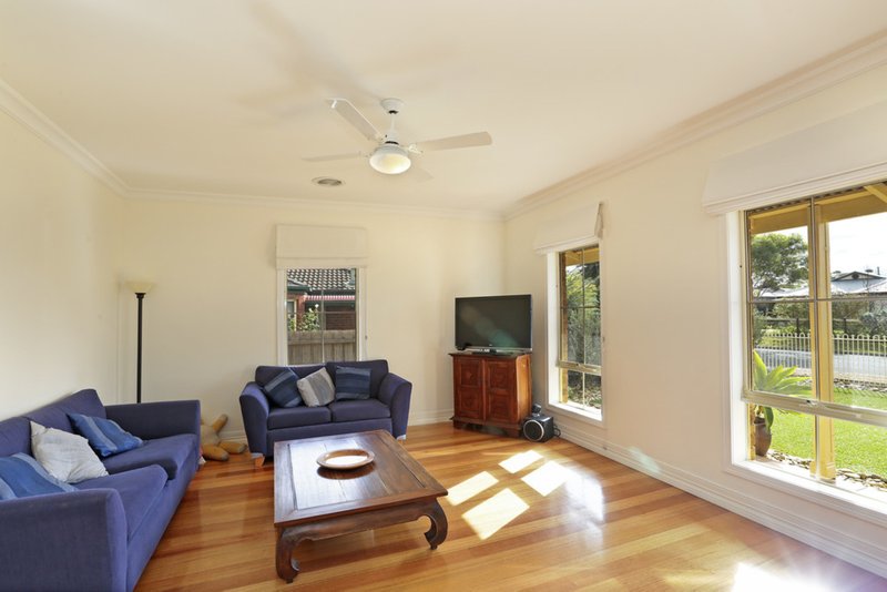 Photo - 13 Looker Street, Lara VIC 3212 - Image 3