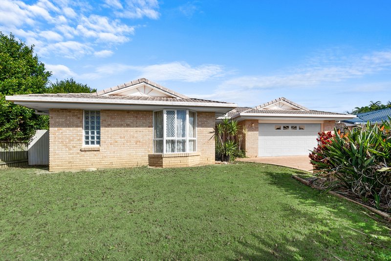 Photo - 13 Lorenc Place, Bridgeman Downs QLD 4035 - Image 2