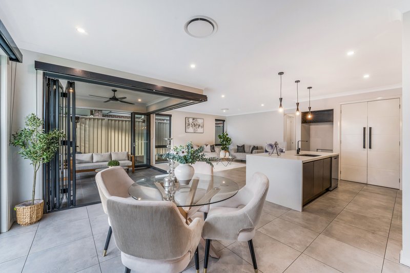 Photo - 13 Lorraine Road, Edmondson Park NSW 2174 - Image 15