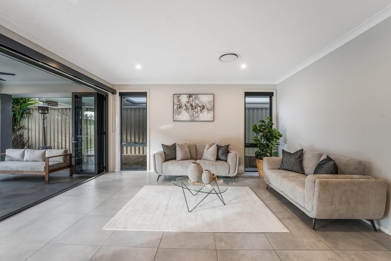 Photo - 13 Lorraine Road, Edmondson Park NSW 2174 - Image 16