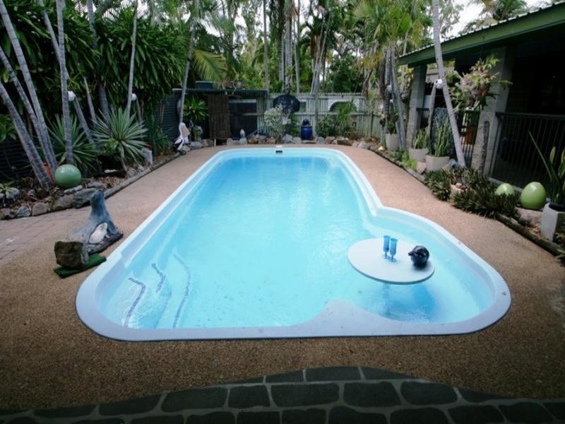 Photo - 13 Lotus Ct , Bushland Beach QLD 4818 - Image 2