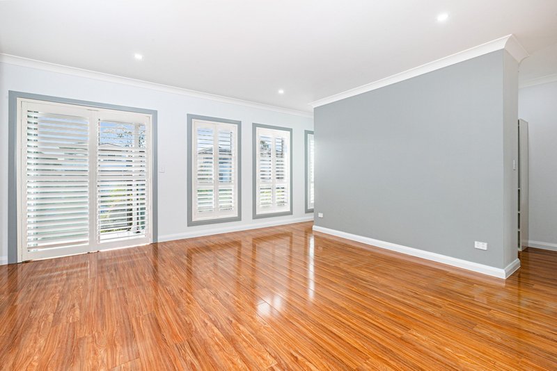 Photo - 13 Lumsden Avenue, North Kellyville NSW 2155 - Image 7
