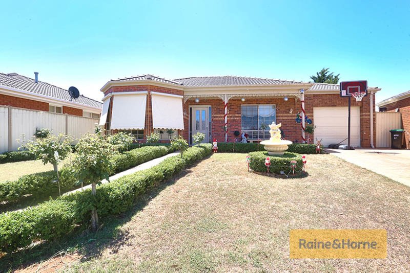 13 Lydeamore Place, Kurunjang VIC 3337