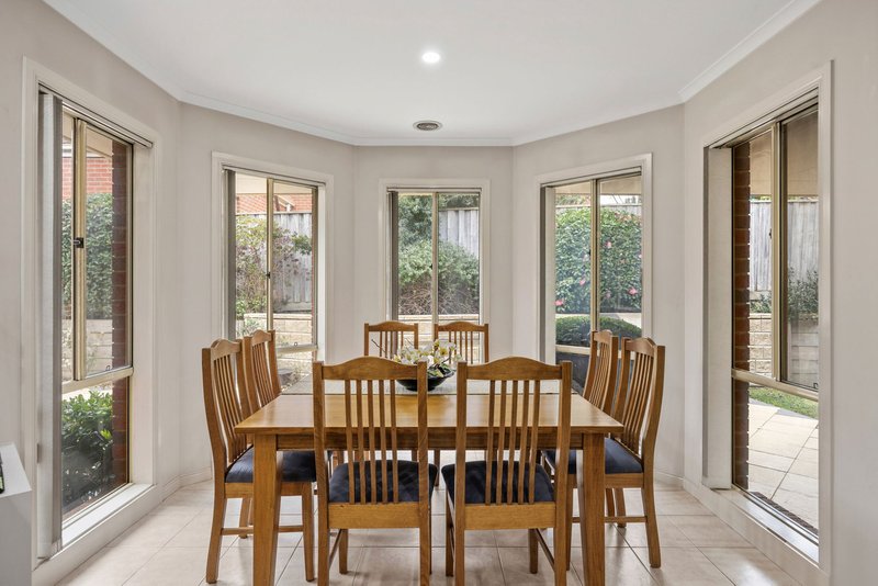 Photo - 13 Lynch Court, Berwick VIC 3806 - Image 6