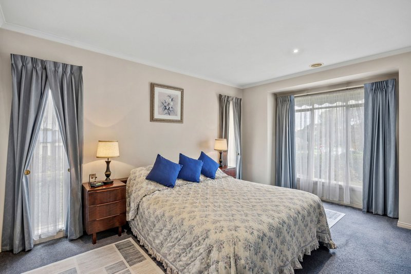 Photo - 13 Lynch Court, Berwick VIC 3806 - Image 8